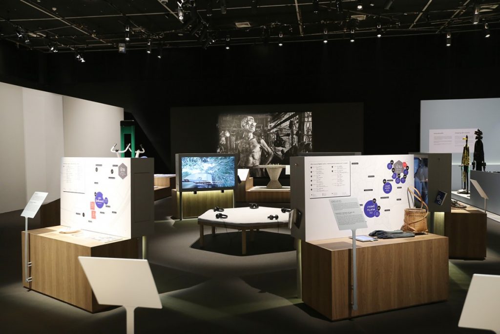 exhibition-computer-tools-life-design-tcdc